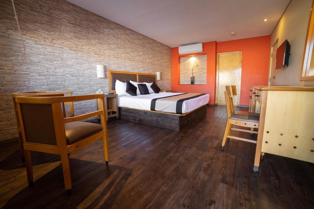 Hotel Colonial Хермосило Екстериор снимка